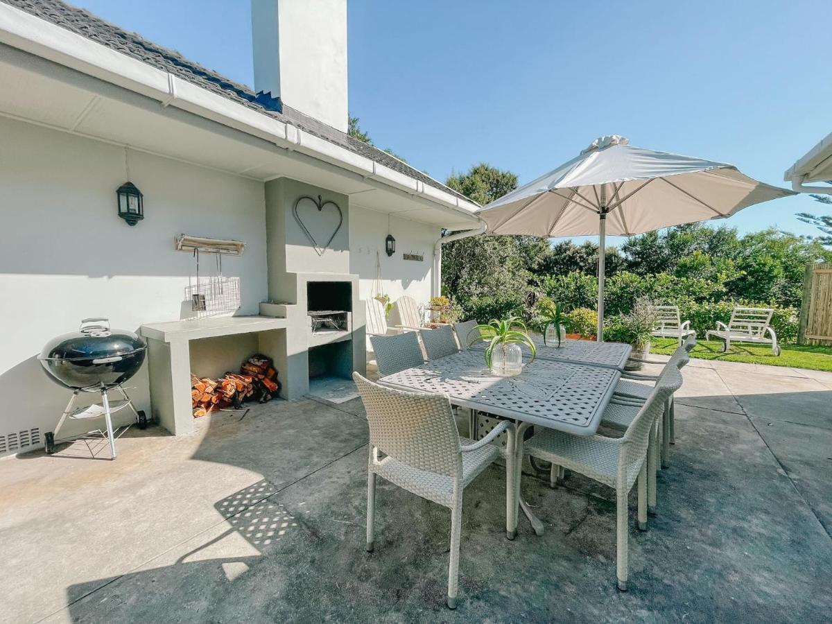 Leisure Isle Seaside Cottage Книсна Екстер'єр фото